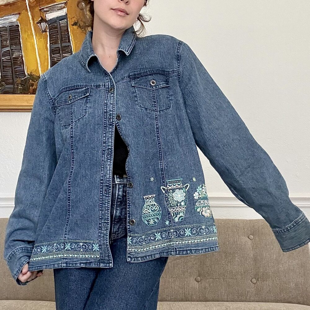 Alfred Dunner Vintage Embroidered Denim Jacket | Size Medium